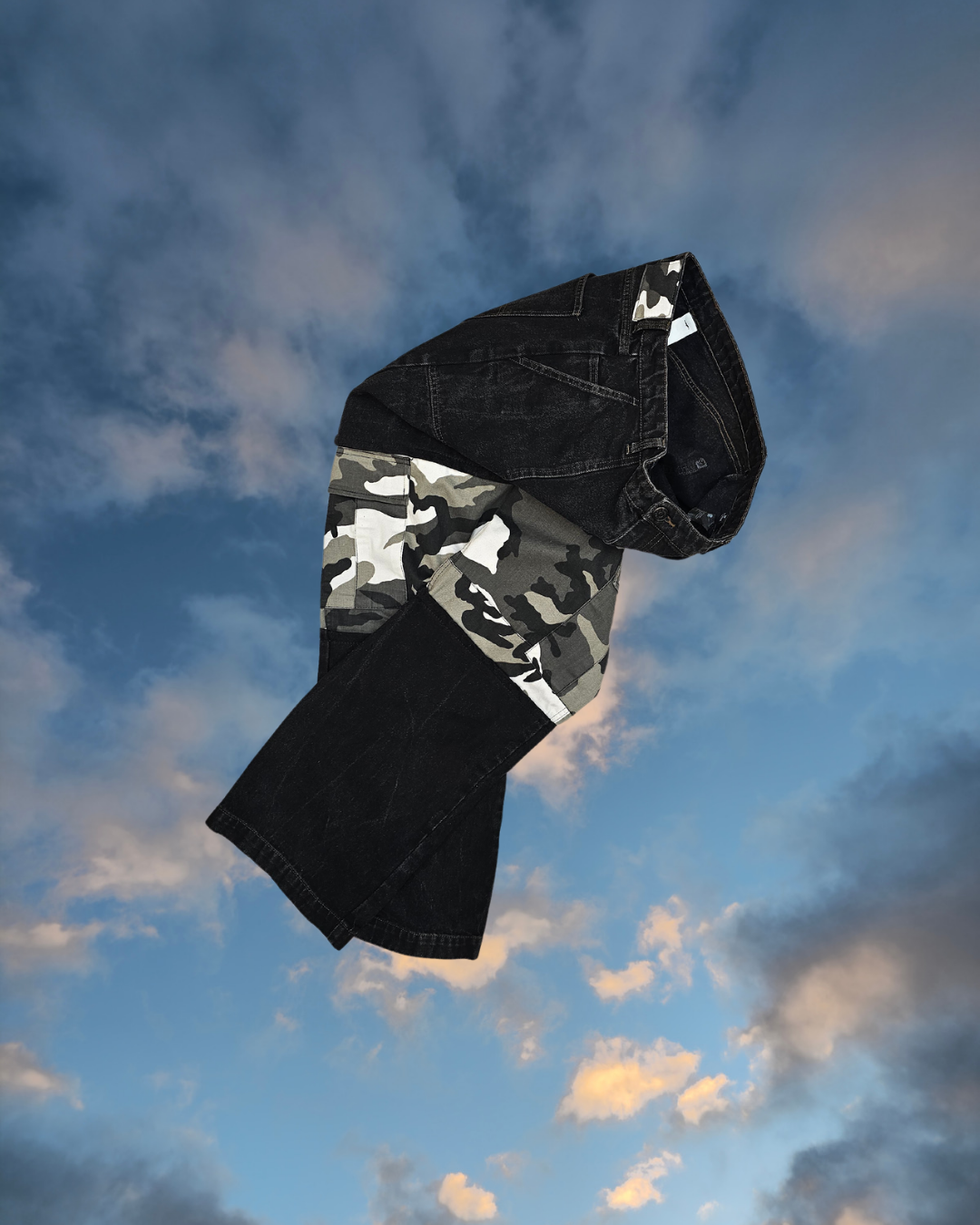 Cargo Camo Insert Pants